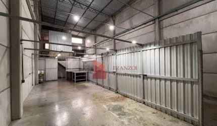 LOCAÇÃO: Galpão de 250m2 no CORDEIROS em ITAJAÍ