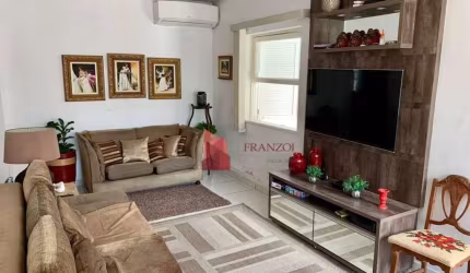 VENDA: Casa com 3 dormitórios à venda - Centro - Itajaí/SC