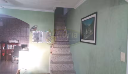 CASA / SOBRADO