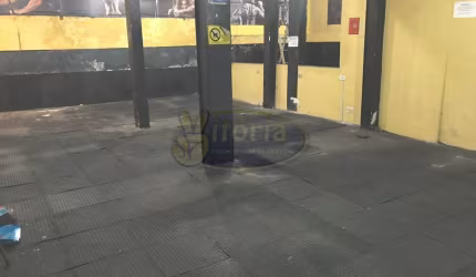 CASA COMERCIAL + SALÃO