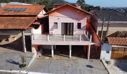 Casa à venda no bairro Barreiro em Mairiporã/SP