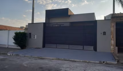 Casa à venda no bairro Nova Cerejeira em Atibaia/SP