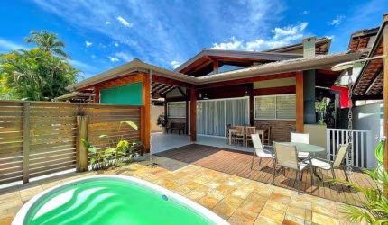 Casa à venda no bairro Horto Florestal em Ubatuba/SP