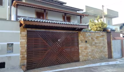 Casa à venda no bairro Barreiro em Mairiporã/SP