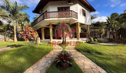 MARAVILHOSA CASA EM CONDOMINIO FECHADO, HORTO UBATUBA SP.