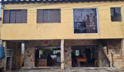 Sala à venda no bairro Centro em Mairiporã/SP