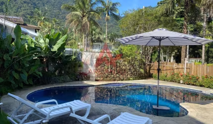 Casa à venda no bairro Lazaro em Ubatuba/SP