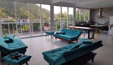 Casa à venda no bairro Enseada em Ubatuba/SP