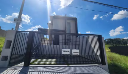 Casa à venda no bairro Santa Marta em Bom Jesus dos Perdões/SP