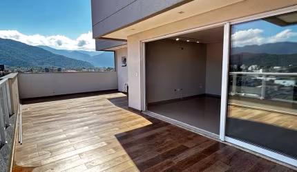 Apartamento à venda no bairro Centro em Ubatuba/SP
