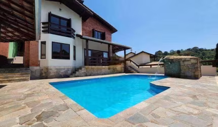 Casa à venda no bairro Caraguatá em Mairiporã/SP