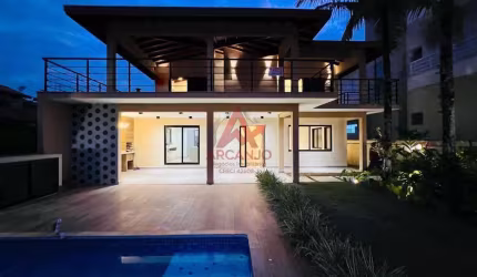 CASA A VENDA EM CONDOMINIO FECHADO NA PRAIA DA LAGOINHA PROXIMO AO MAR