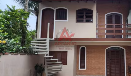 CASA A VENDA EM CONDOMINIO FECHADO NA PRAIA DA SUNUNGA COM APENAS 7 CASAS