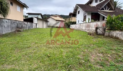 Terreno a Venda Com 320m2 em Condomínio Fechado