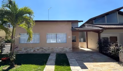 Casa à venda no bairro Horto Florestal em Ubatuba/SP