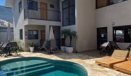 Apartamento à venda no bairro Lazaro em Ubatuba/SP