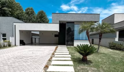 Casa à venda no bairro Tanque em Atibaia/SP