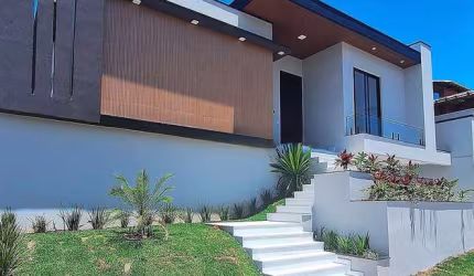 Casa à venda no bairro Nova Gardênia em Atibaia/SP