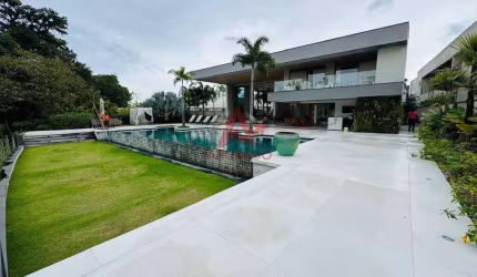 Casa Alto Padrão Com 6 Suites a Venda Em Riviera De São Lourenço