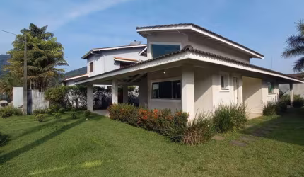 Casa à venda no bairro Horto Florestal em Ubatuba/SP