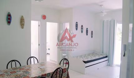 Apartamento na Praia das Toninhas com 02 dormitórios em Ubatuba - SP