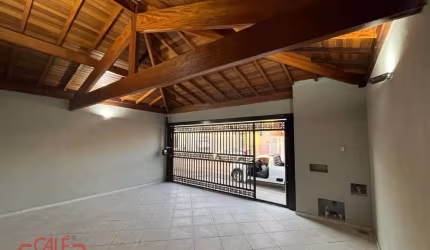 Casa Sobrado à venda.