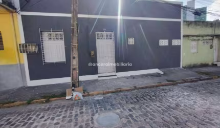 Casa comercial à venda no coração do Bairro dos Coelhos – Recife