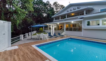 Sobrado com 5 suites