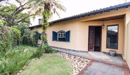 Casa no condomínio Apolo