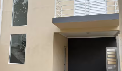 Lindo Sobrado à Venda no Residencial Santa Paula