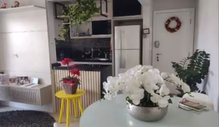 Lindo Apartamento à Venda no Condomínio Rossi
