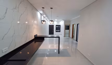 Casa à Venda na Zona Leste