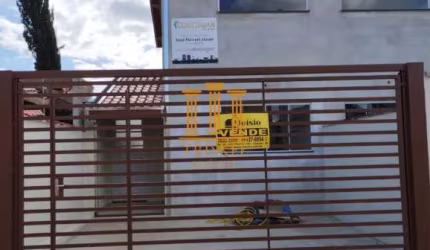 Sobrado 3 dorm com suíte quintal e garagem no Belém em Taubaté  - CA545