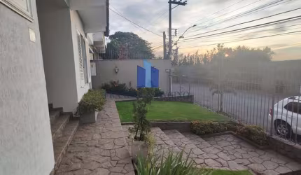 Casa para Venda em Volta Redonda, Laranjal, 4 dormitórios, 1 suíte, 3 banheiros, 3 vagas