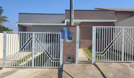 Casa para Venda em Volta Redonda, Roma, 2 dormitórios, 1 suíte, 2 banheiros, 1 vaga