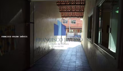 Casa para Venda em Volta Redonda, Casa de Pedra, 5 dormitórios, 5 banheiros, 3 vagas