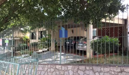 Casa para Venda em Volta Redonda, Jardim Amália, 4 dormitórios, 2 suítes, 4 banheiros, 3 vagas