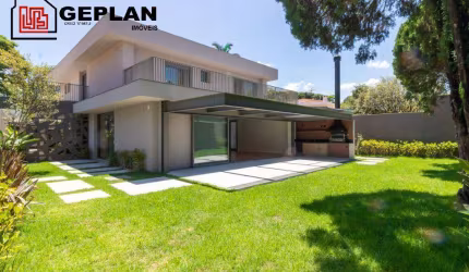 Excelente Casa Residencial, 4 Dormts, Sendo 4 Suítes, 6 Vagas, 371m