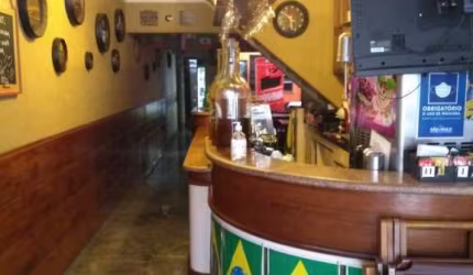 Excelente Sobrado Comercial com 4 Banheiros, 200m