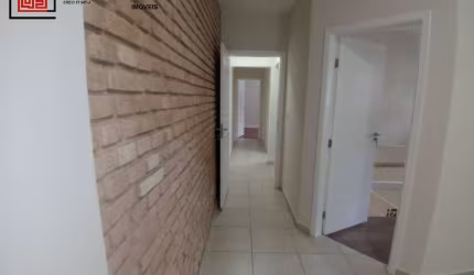 Excelente Casa, Tipo Apto, mas sem Cond, 2 Dorm, 2 Banh, Sem Vaga, 80m.
