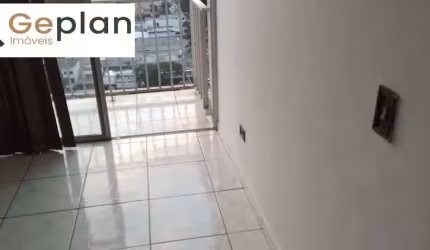 Excelente Apt° V. Olímpia c/2 dorms, 2 banhs, sala, coz, 2 vagas, 72m²