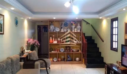 Lindo Sobrado com 3 dormitórios à venda, 285 m² por R$ 880.000 - Parque Continental I - Guarulhos/SP