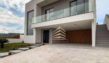 Casa de luxo com 3 dormitórios à venda, 270 m² por R$ 2.000.000