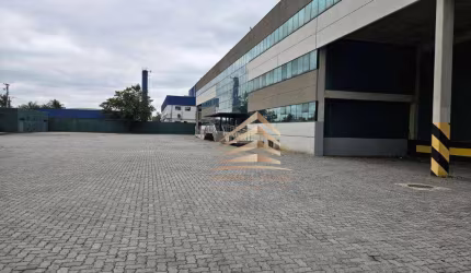 Galpão para alugar, 3921 m² por R$ 215.000,00/mês - Bonsucesso - Guarulhos/SP