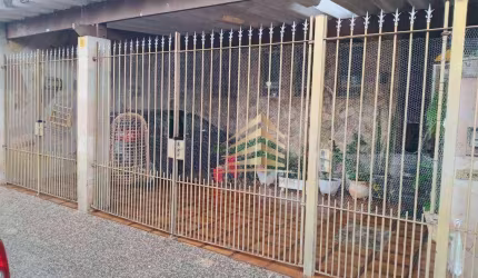 casa terrea 3 dormitorios com Edicula no Bairro Vila Rosalia