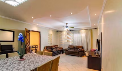 Sobrado com 3 dormitórios sendo 1 suíte à venda, 220 m² por R$ 750.000 - Vila Moreira - Guarulhos/SP