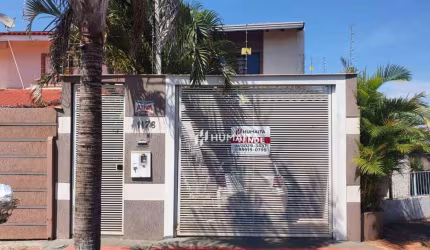 Sobrado com 3 dormitórios à venda, 150 m² por R$ 460.000,00 - Califórnia - Londrina/PR