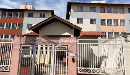 Apartamento com 3 dormitórios à venda, 70 m² por R$ 220.000,00 - Vila Romana - Ibiporã/PR