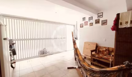 Casa de Condomínio à Venda em Santos-SP, Marapé: 2 Quartos, 2 Suítes, 2 Salas, 3 Banheiros, 1 Vaga, 100m². Confira!