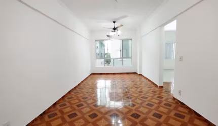 Apartamento térreo com 2 dormitórios, sala, cozinha, banheiro e área de serviço - localizado na Avenida Joaquim Montenegro (Canal 6) - Santos/SP